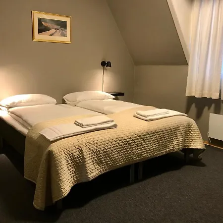 Henriks 3*