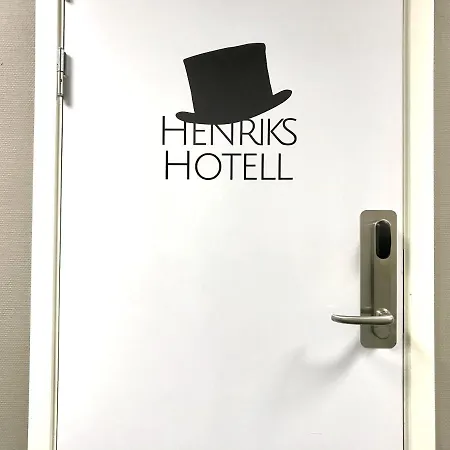 Henriks 3*