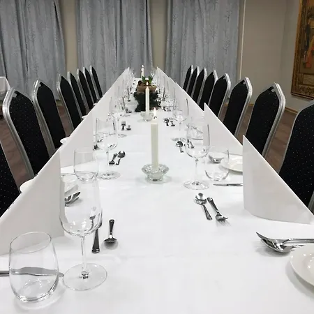 Henriks Hotel 3*