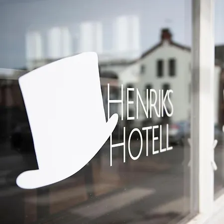 Hotel Henriks 3*