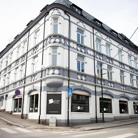 Henriks Skien