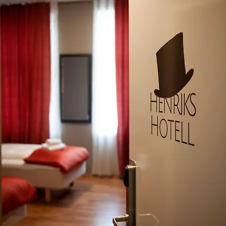 Henriks Hotell 3*